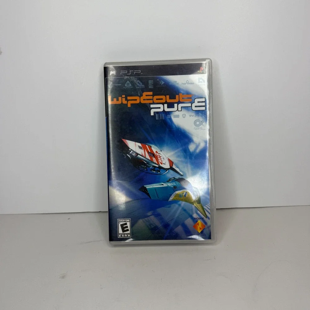 Wipeout Pure Sony PSP 2005 Futuristic Racing Game UMD‎ Complete with Manual